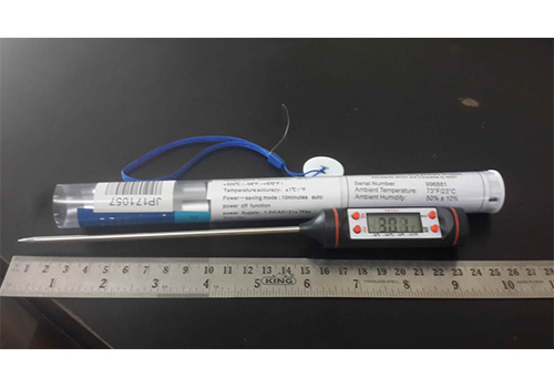Digital-pen-thermometer--50-to-300-degree
